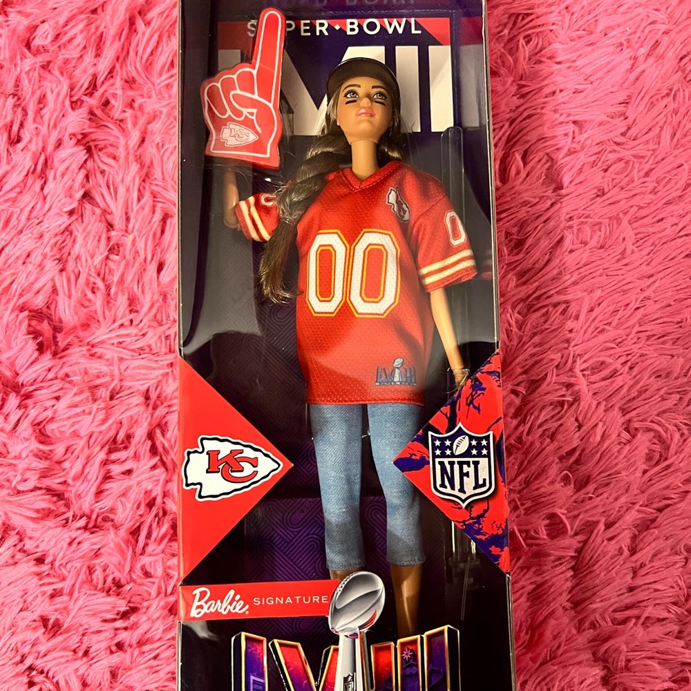 Barbie Super Bowl Champions Doll Kanas City Chiefs
